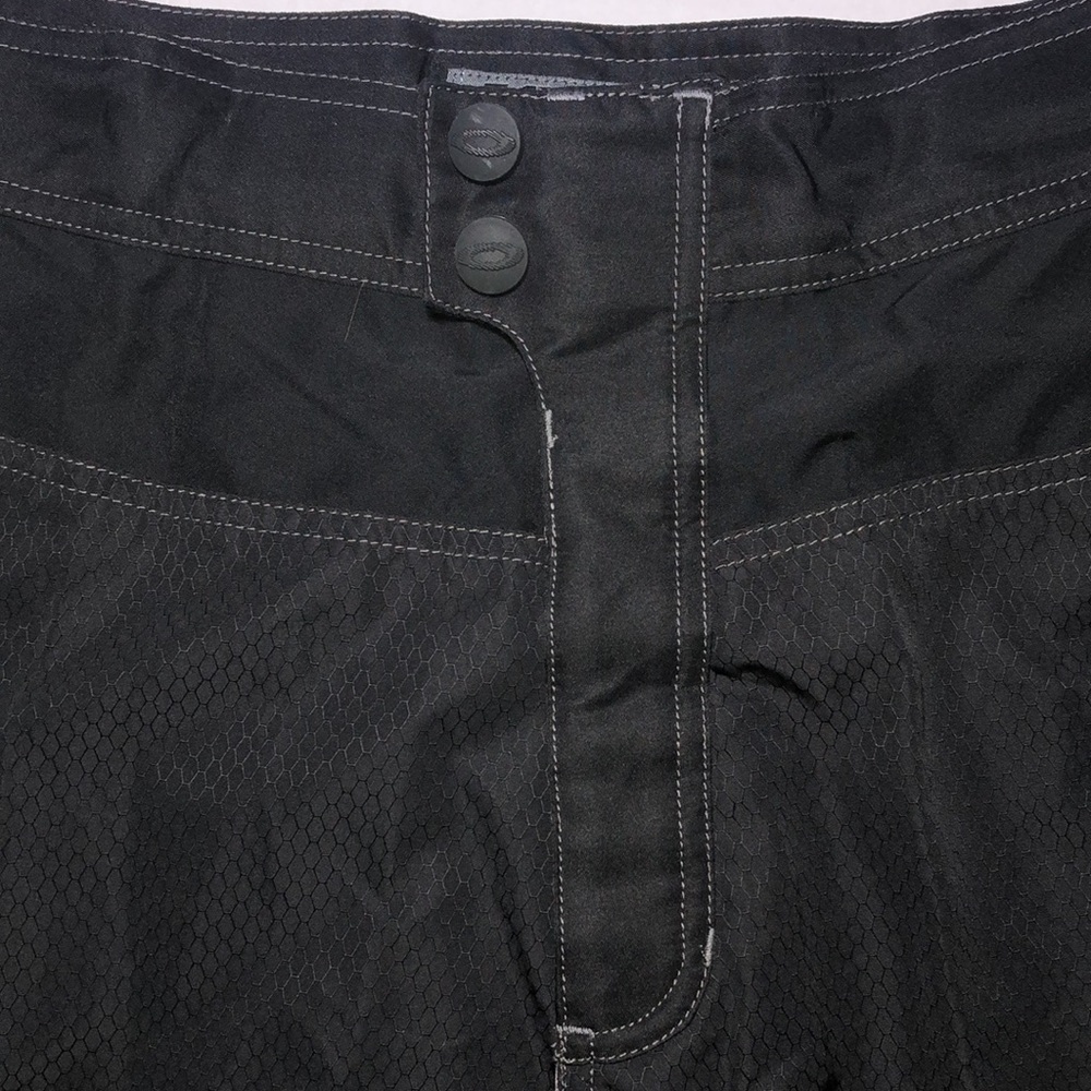 Men’s Oakley Black Board Shorts 34 - Picture 6 of 16